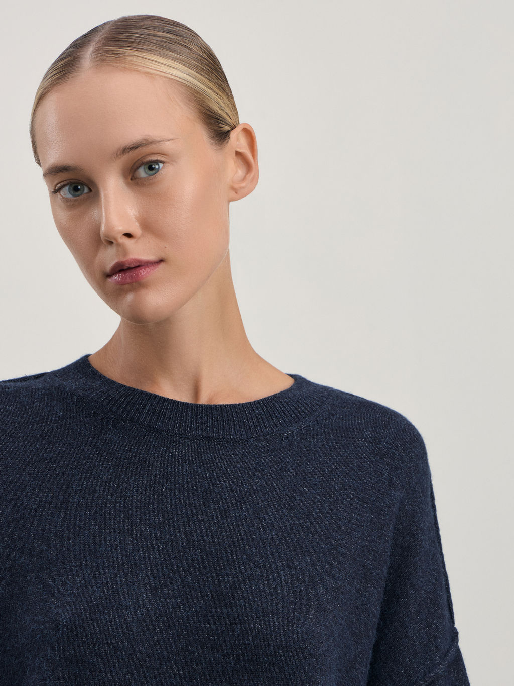 Джемпер из вискозы со швами / Zarina  фото 6