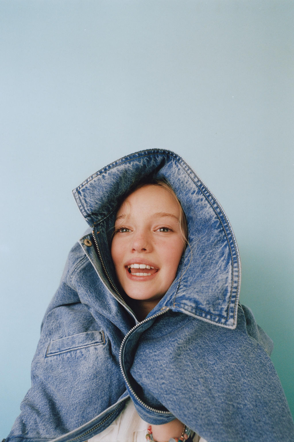 CAZADORA BOMBER DENIM / Azul