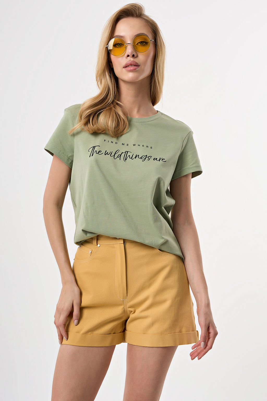 Шорты из джинсовой ткани желтые