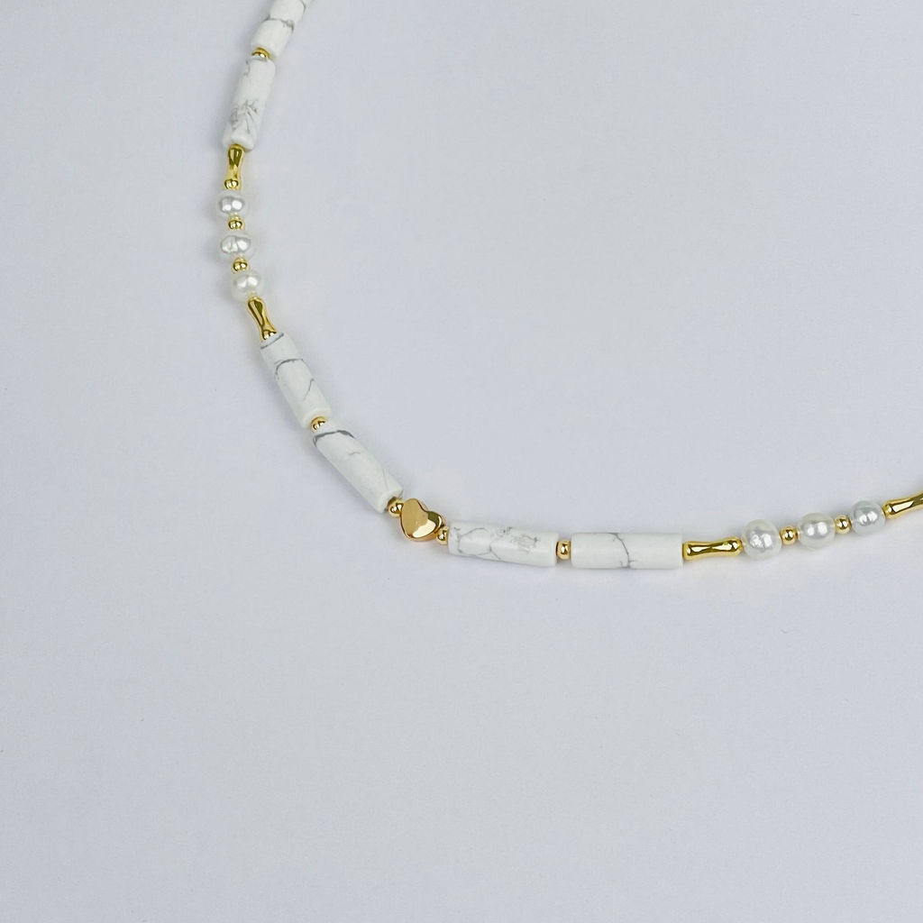 Колье из Говлита и Жемчуга 40 см +