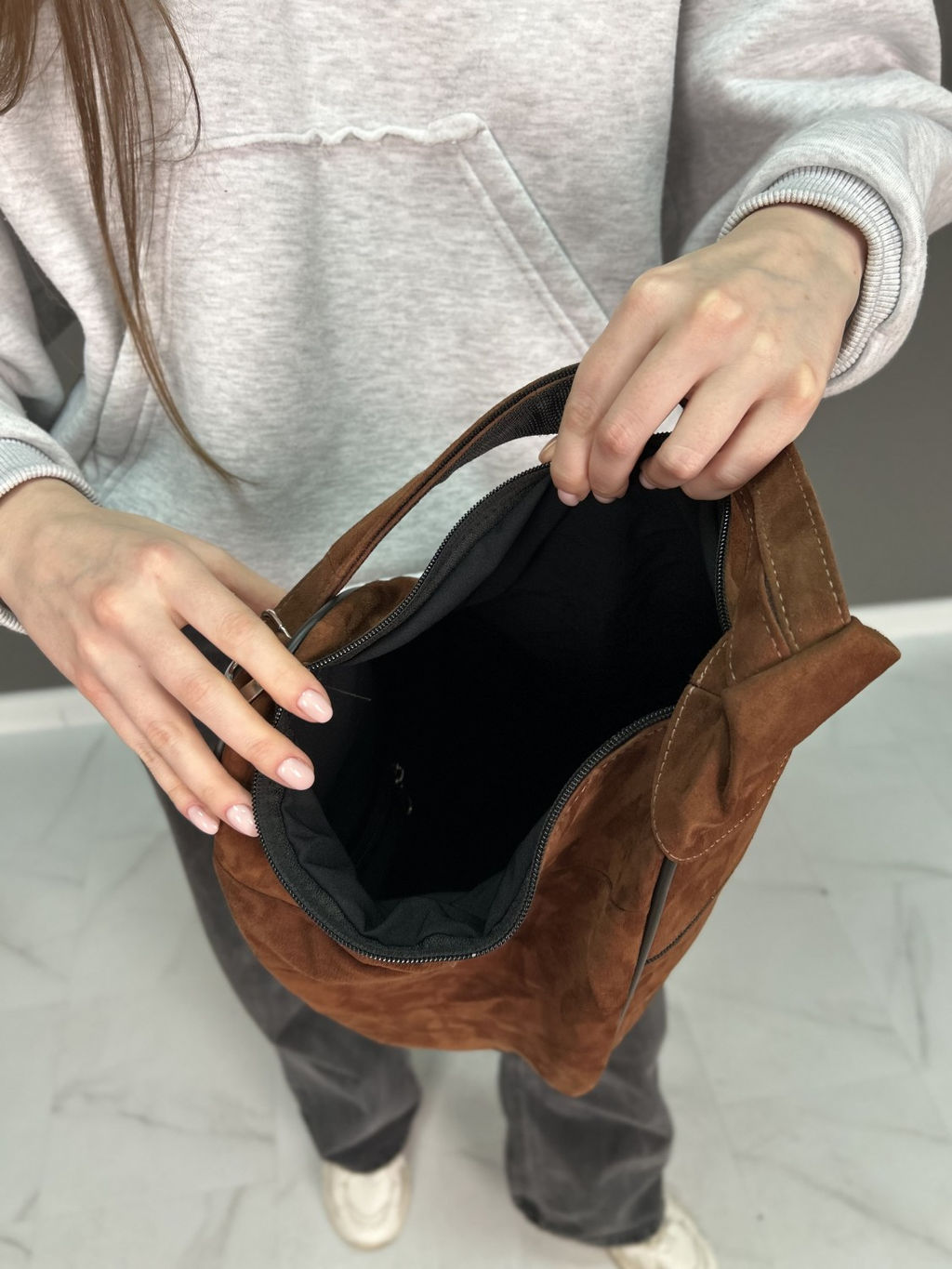 Сумка-рюкзак женская из телячьей кожи