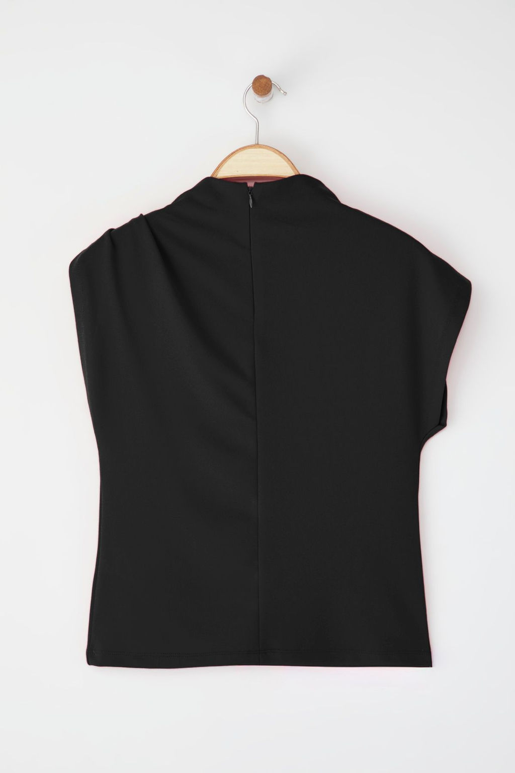 Siyah Fitted/Vucuda Oturan Aksesuar Detayl? Drapeli Esnek Orme Bluz TWOSS25BZ00044