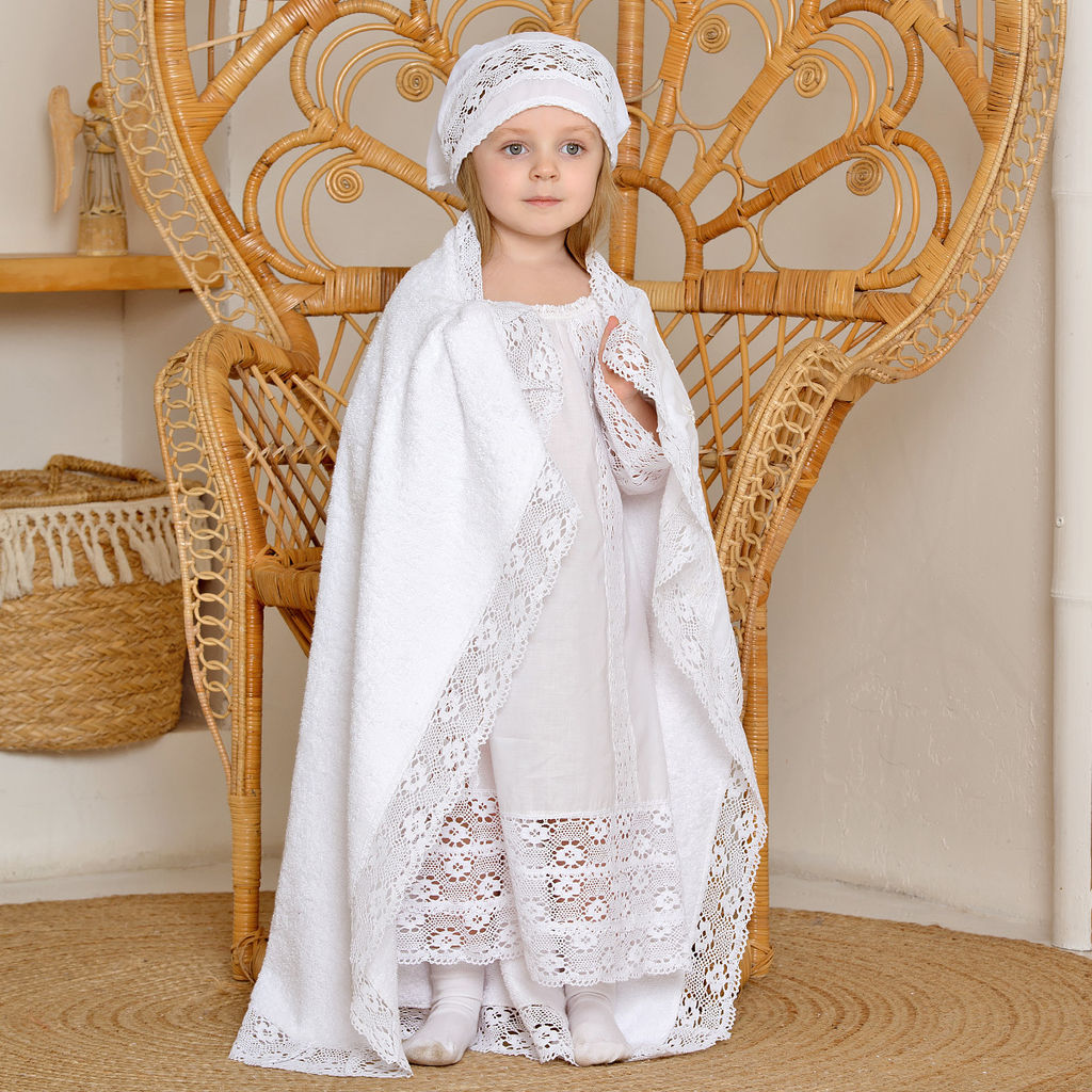 Крестильный набор с пеленкой и косынкой "Екатерина"