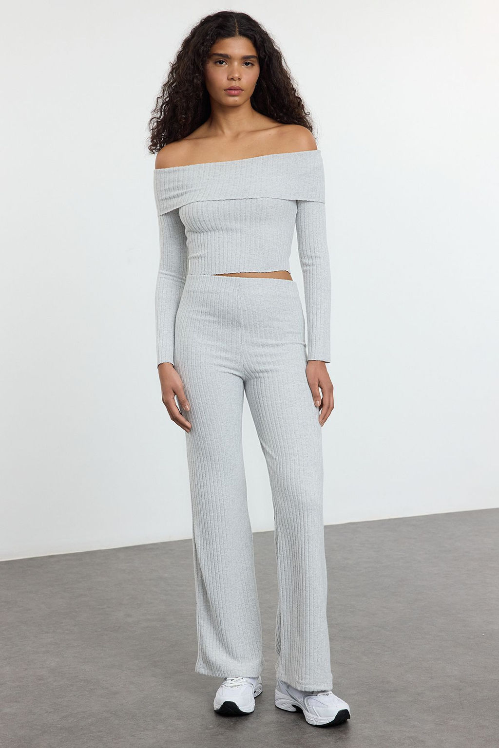 TRENDYOLMILLA Gri Melanj Yuksek Bel Esnek Fitilli Orme Pantolon TWOAW25PL00111