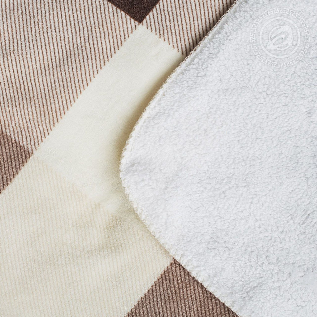 Плед флисовый "Клетка" бежевый-коричневый 220*200 Пледы "Клетка"