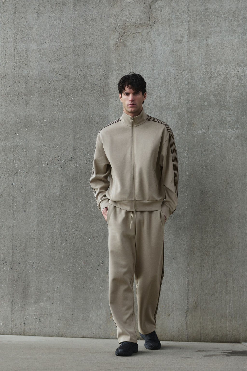 Joggers de deporte con DryMove Loose Fit - H&m фото 5