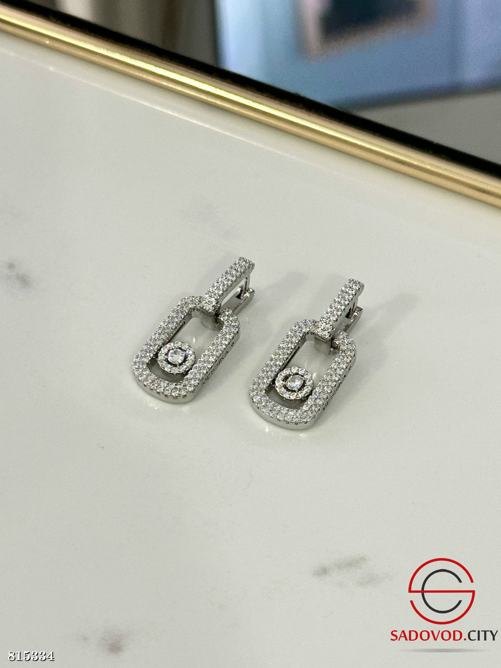 Серьги с камнями из медицинской стали