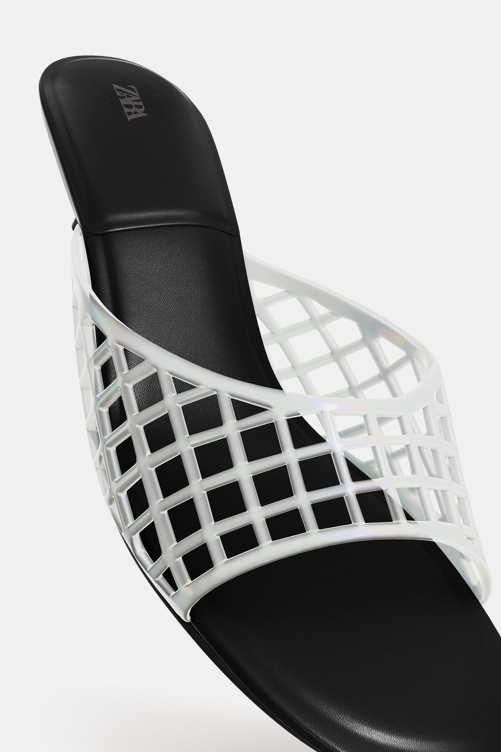 RUBBERISED-EFFECT KITTEN HEEL MULES - Zara фото 3