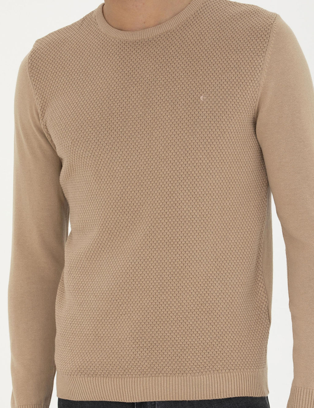 Верблюжий трикотаж приталенного кроя с круглым вырезом - Cacharel фото 6