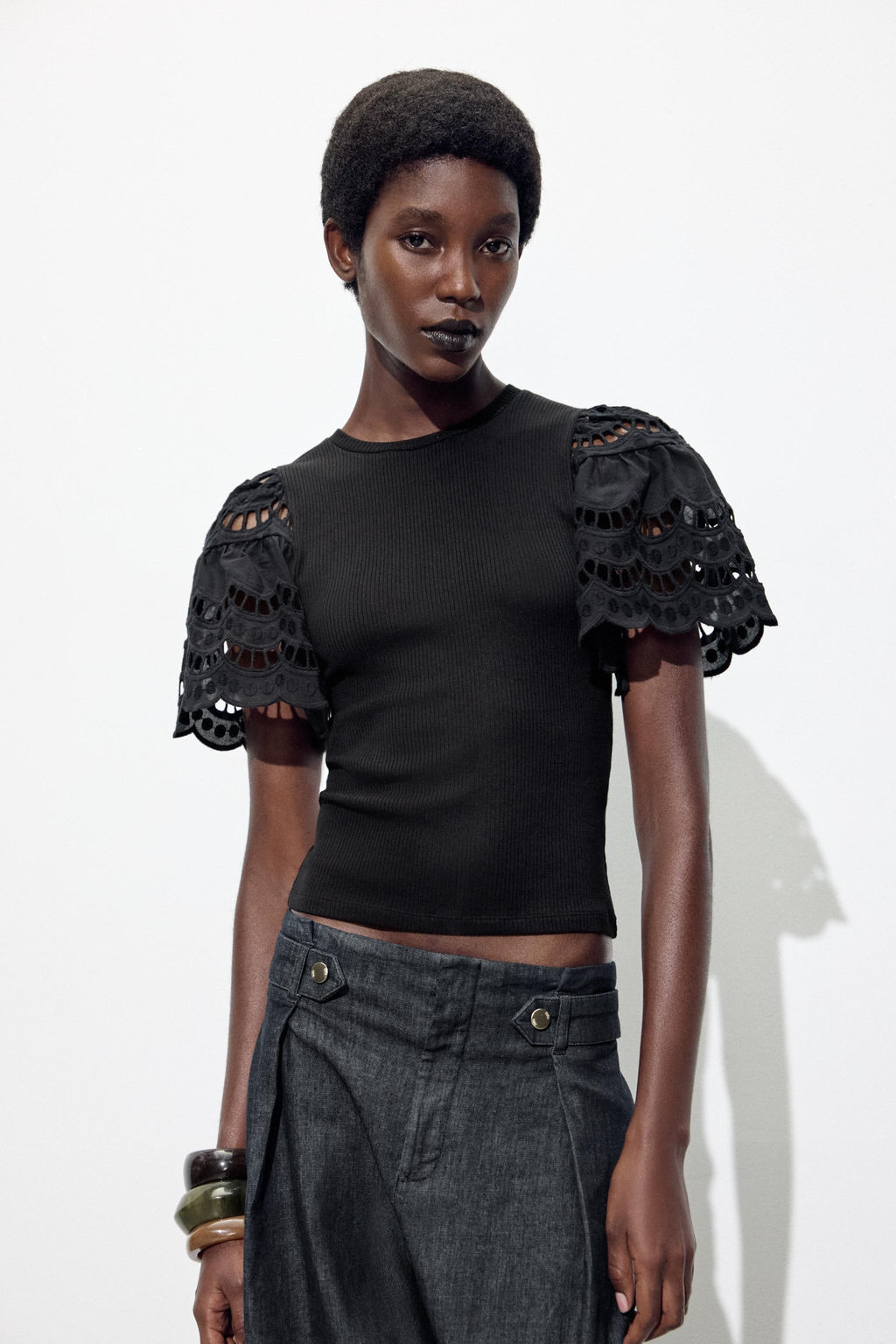 TANK TOP WITH SLEEVE EMBROIDERY - Zara фото 18