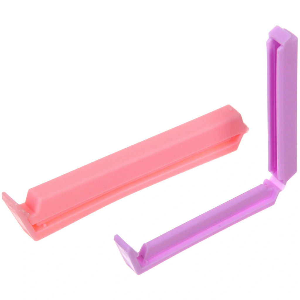 Цена за 5 шт. Зажим для пакета "Ассорти" 12шт (6шт*9,5см, 6шт*7см)