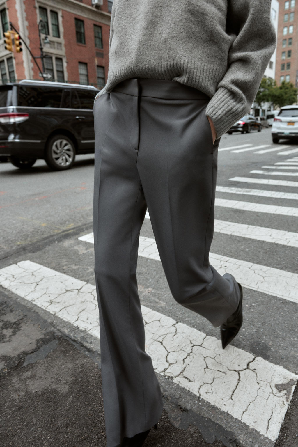 FLARE TROUSERS WITH VENTS - Zara фото 5