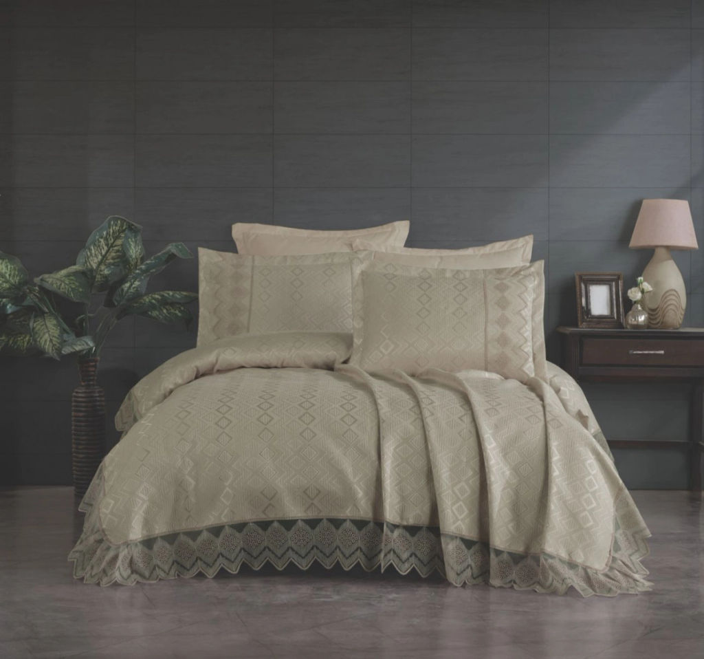 Покрывало EFOR (Gardines) с наволочками NEVA (240*260) бежевый BEJ