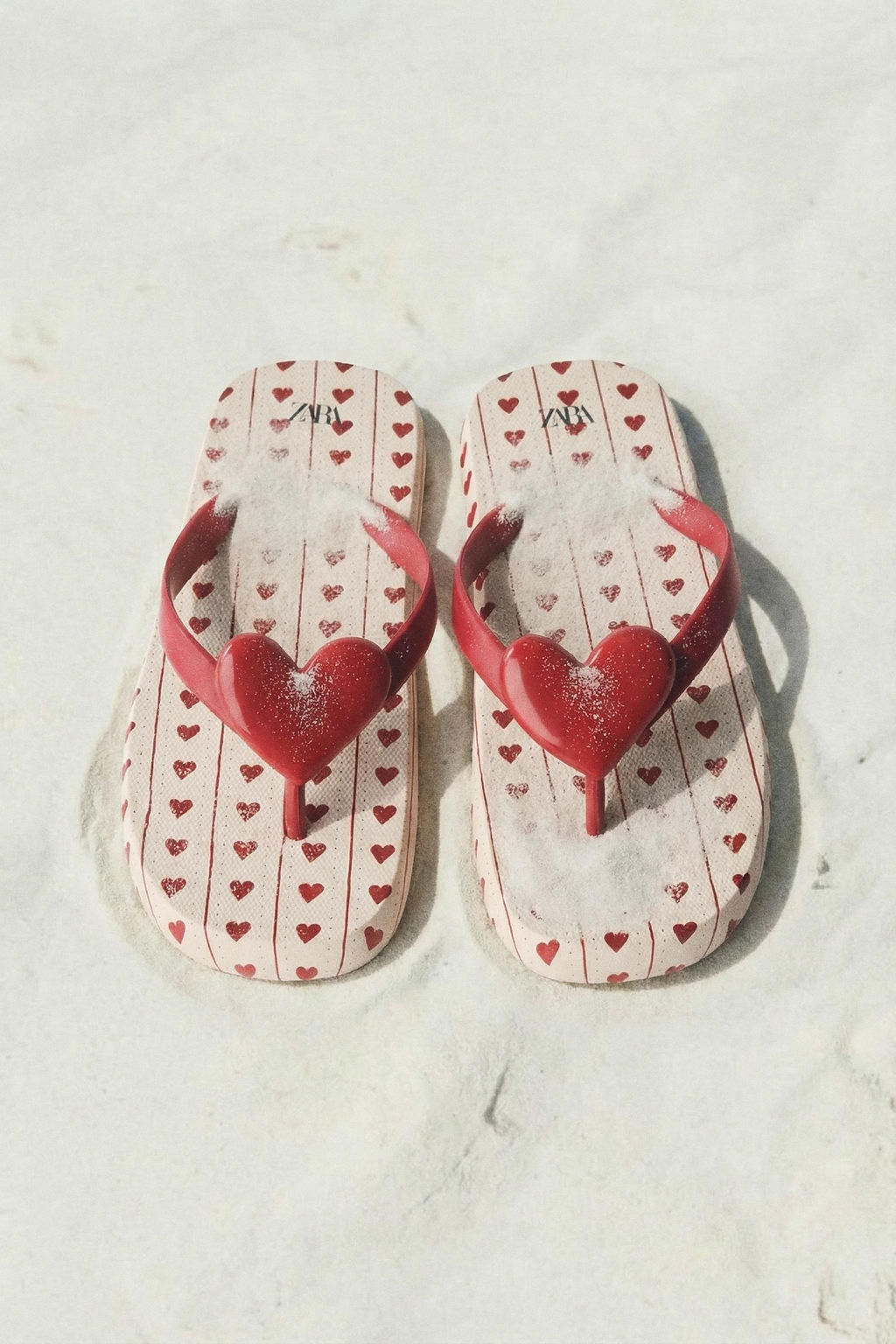 HEART BATHING SANDALS - Zara фото 16