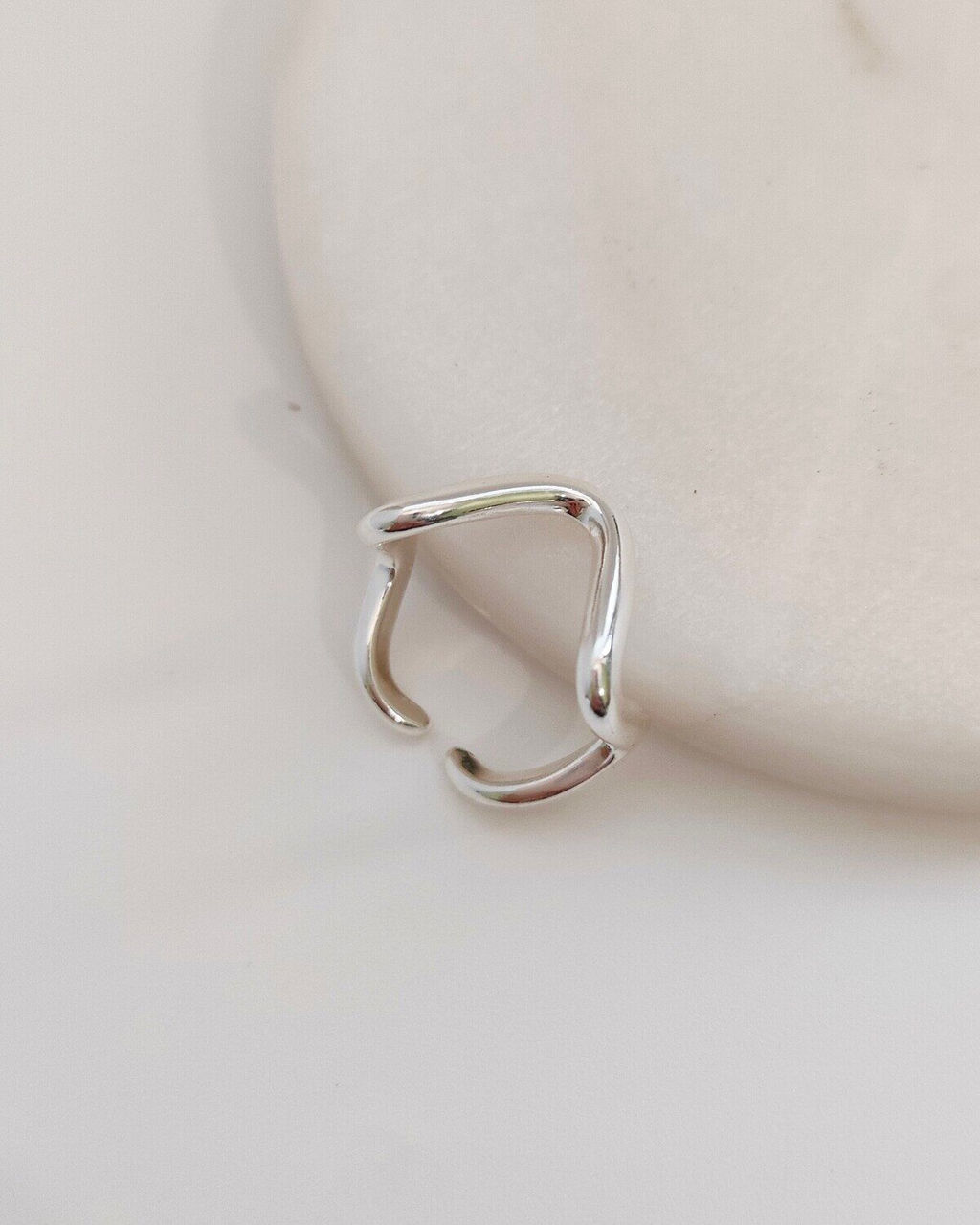 Кольцо с белым серебрением