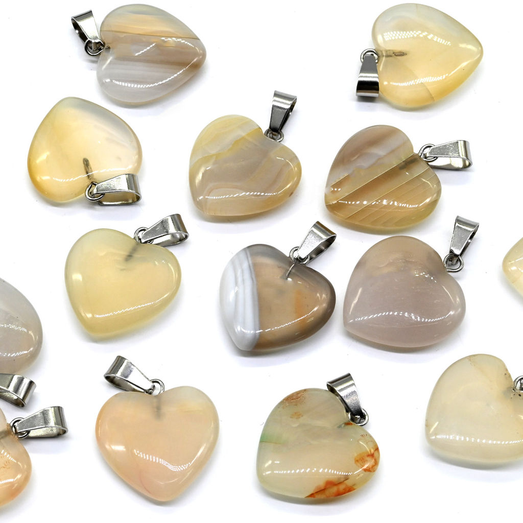 Кулон в виде сердца 20*20мм из агата тонированного