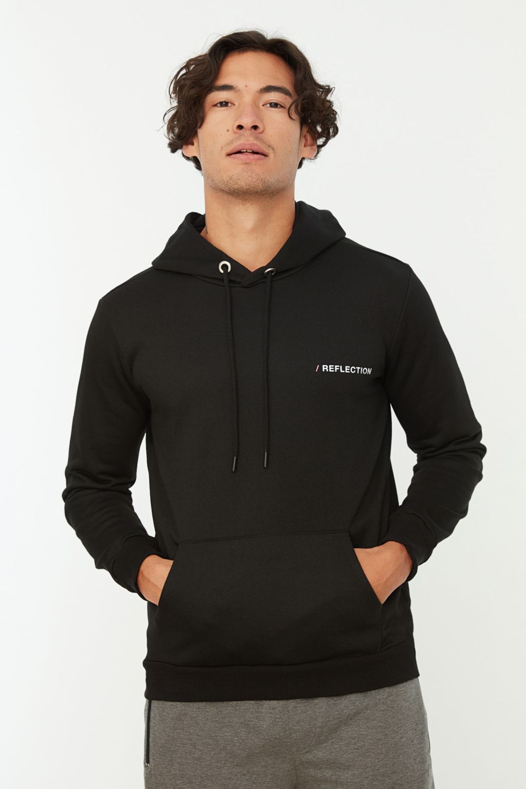 Siyah Regular/Normal Kesim Kapusonlu S?rt Bask?l? Sweatshirt TMNAW21SW0514 - Trendyolmilla фото 3