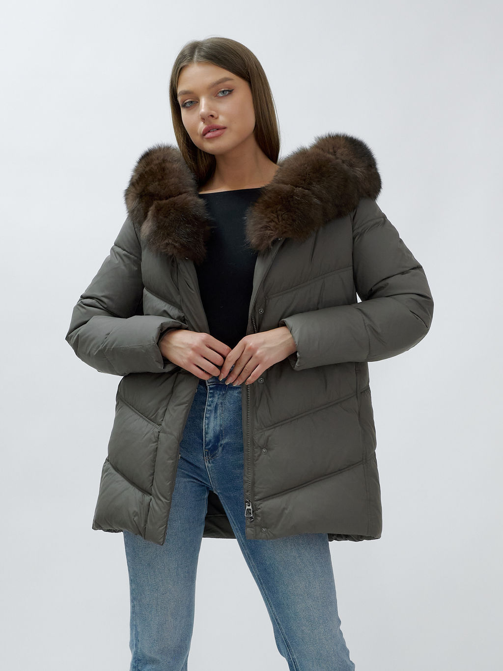 с МЕХОМ ПЕСЕЦ ПРЕМИУМ класса Полупальто зимние темно-серого цвета - Mtforce фото 7