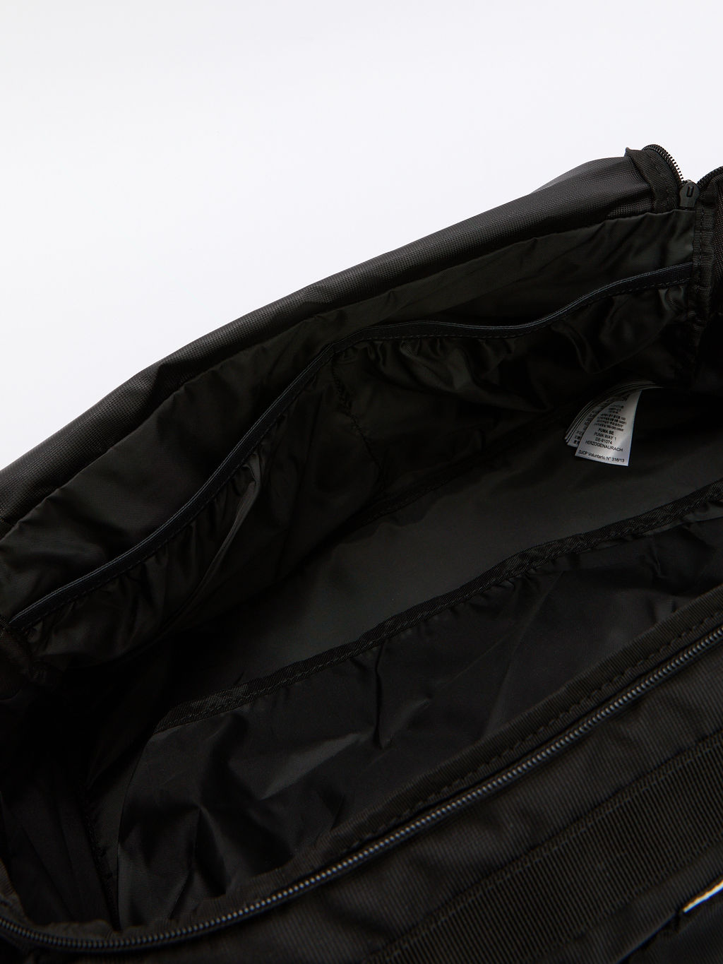 Спортивная сумка PUMA Training Sportsbag M Артикул 4189748, черный