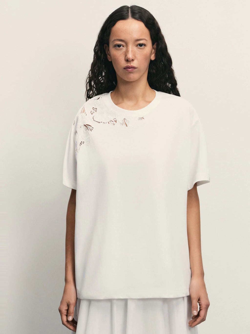 Футболка с кружевом / Zarina фото 3