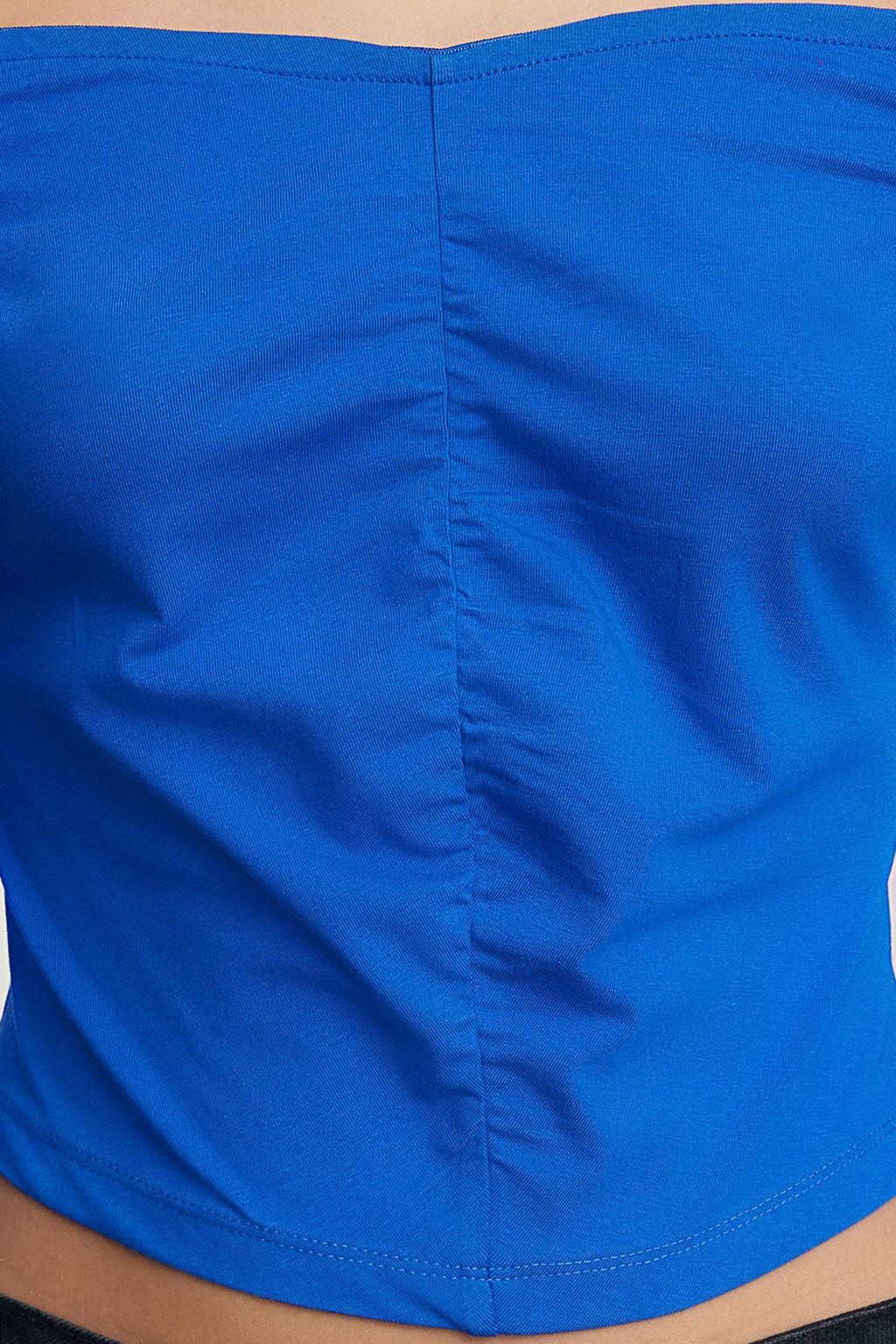 Saks Buzgu/Drape Detayl? Carmen Yaka Crop/K?sa Fitted/Vucuda Oturan Orme Bluz TWOAW25BZ00179 - Trendyolmilla фото 4