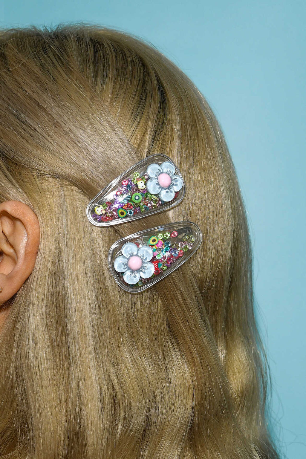 Набор заколок для волос клик-клак, арт. 71729 / 10 ЦВЕТОЧКИ (в наборе: 2шт., 5,5 см, черный металл, поливинилхлорид, полиуретановая смола, цвет: разноцветный, подложка из мелованного картона + ПЭТ-пакет с европодвесом)