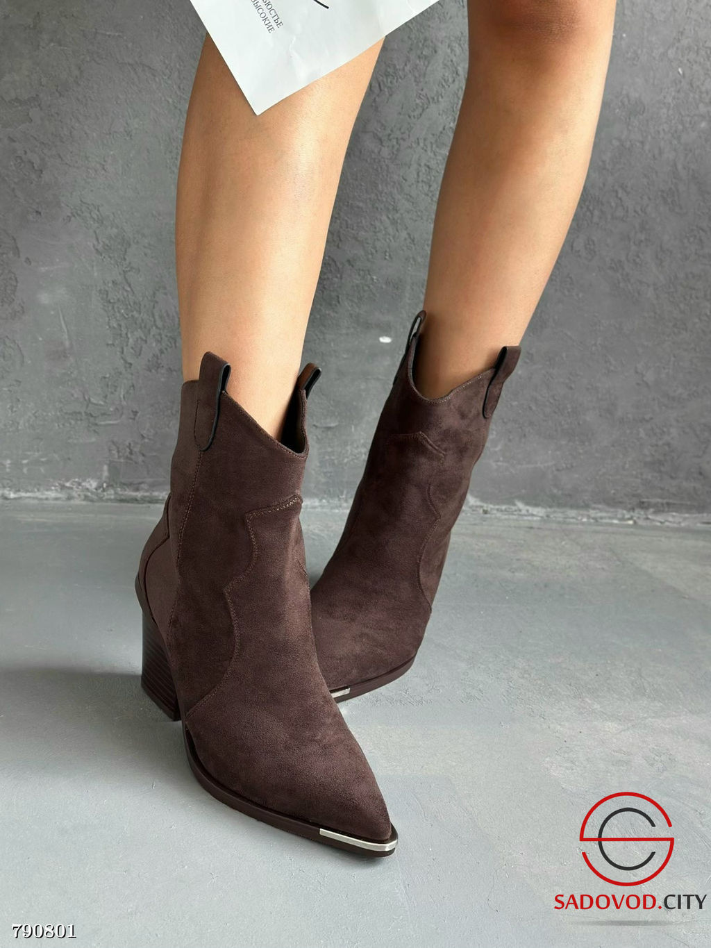 Женские осенние сапоги Казаки