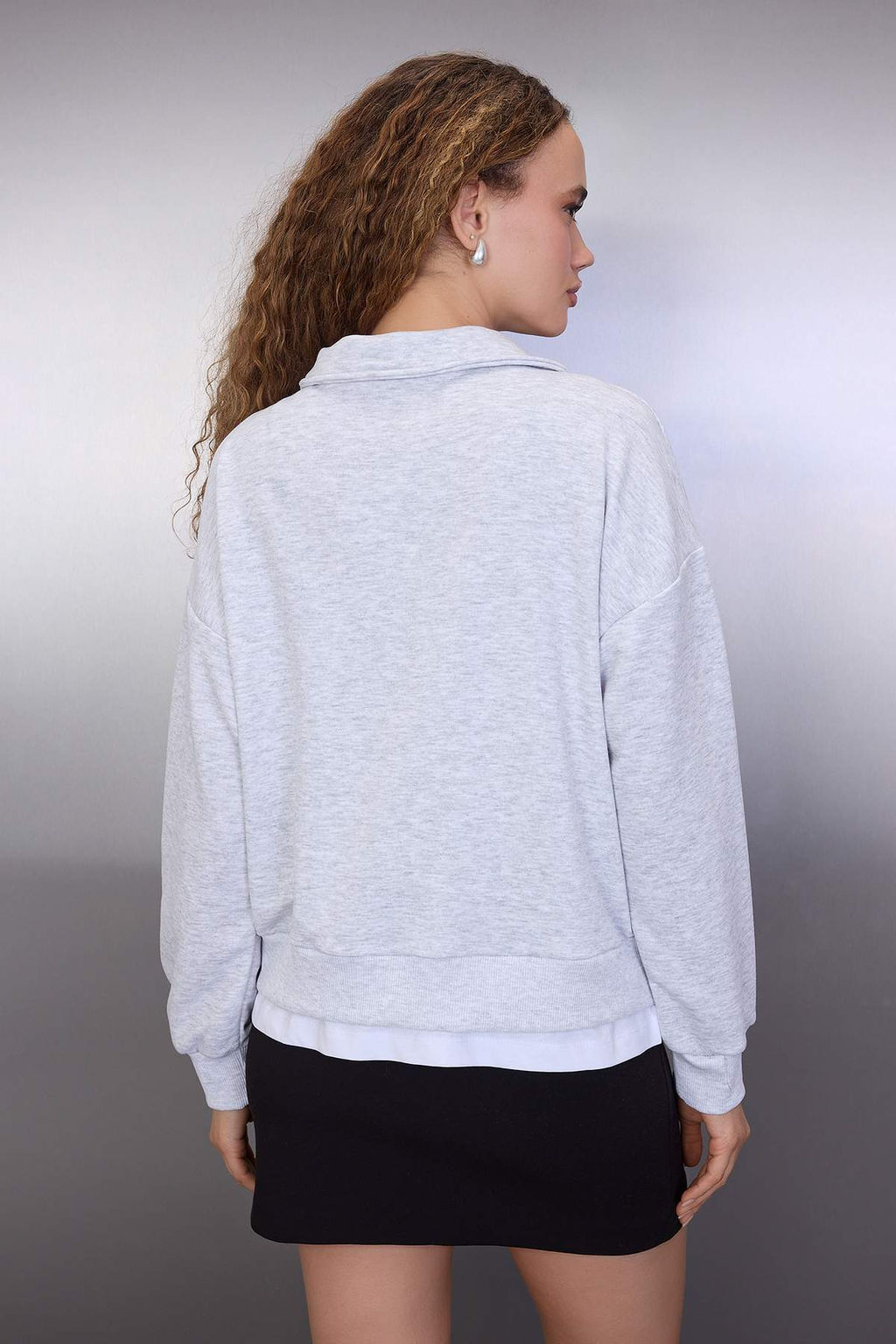 Gri Melanj Orme Sweatshirt TWOAW26SW00127 - Trendyolmilla фото 4
