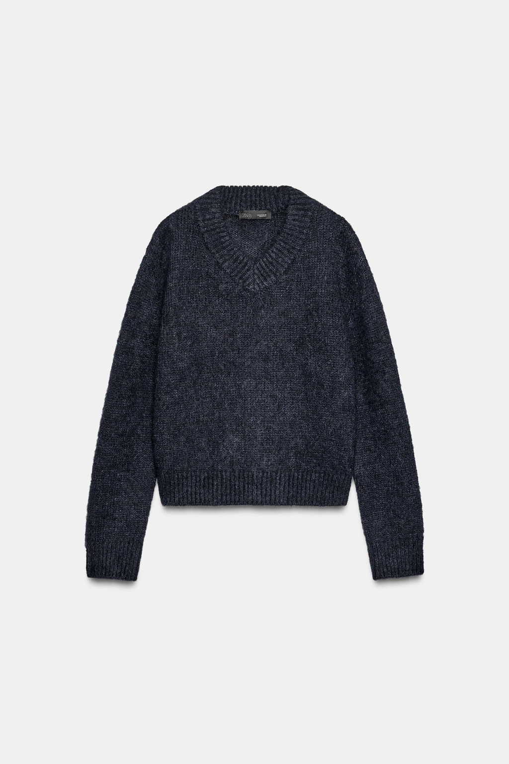 WOOL AND ALPACA V-NECK JUMPER