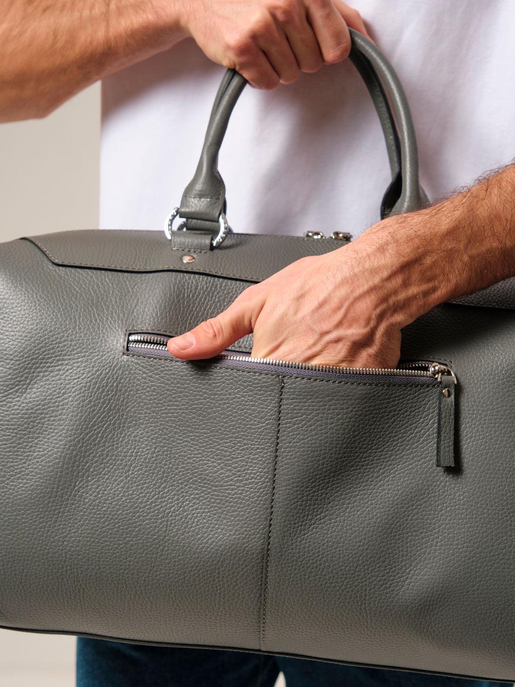 Сумка дорожная Azaro 8042 хромо