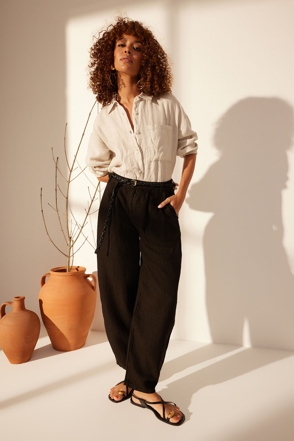 Siyah %100 Keten Yuksek Bel Barrel Pantolon TWOSS26PL00047