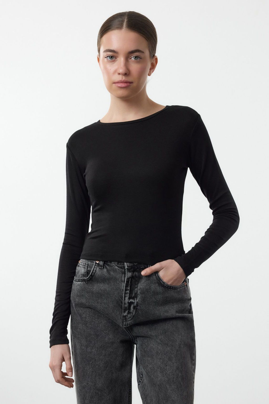 Siyah-Bordo Ikili Paket Viskon/Yumusak Kumasl? Crop Fitted/Vucuda Oturan Orme Bluz TWOAW25BZ00061