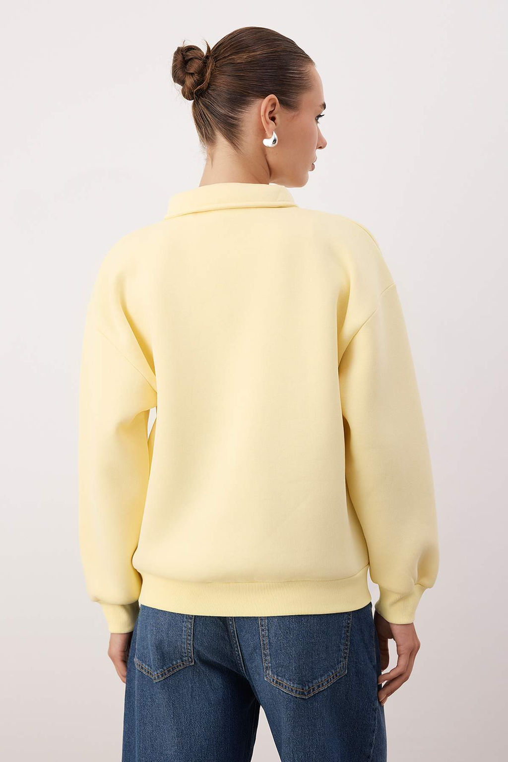 Sar? Gomlek Yaka Nak?sl? Regular Fit Kal?n Ici Polarl? Orme Sweatshirt TWOAW24SW00182