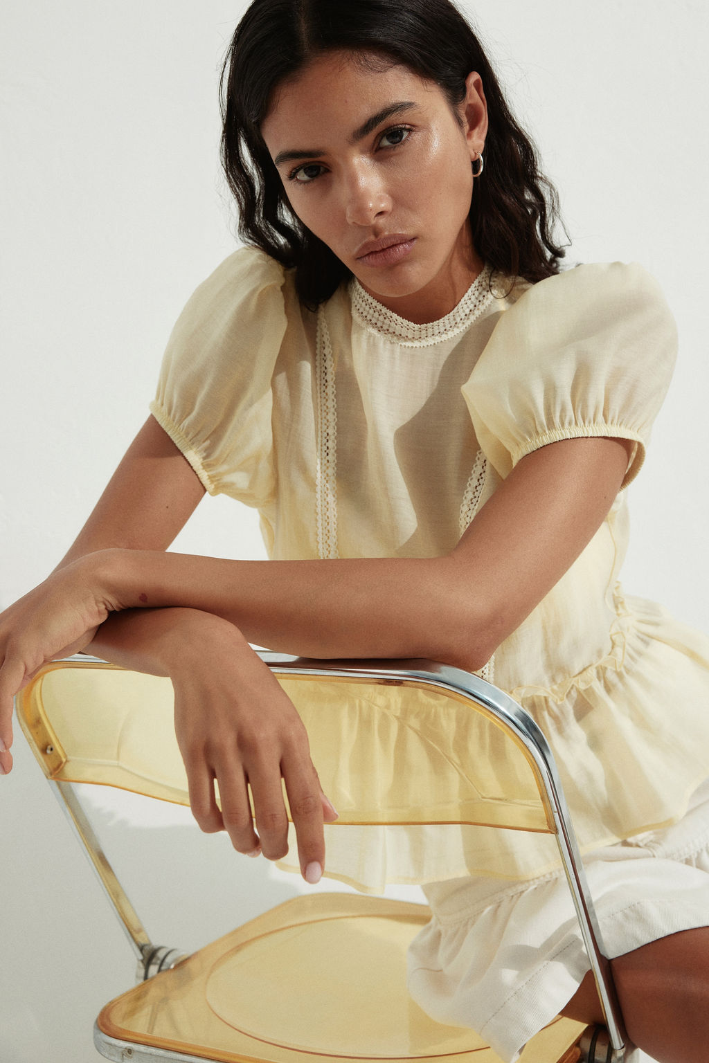 Blusa con inserciones de encaje y peplum - H&m фото 5