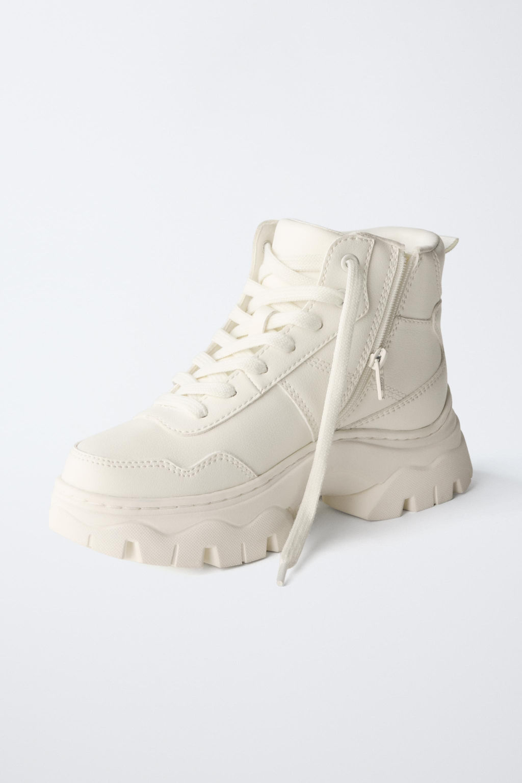 CHUNKY HIGH-TOP SNEAKERS WITH CHARMS - Zara фото 4
