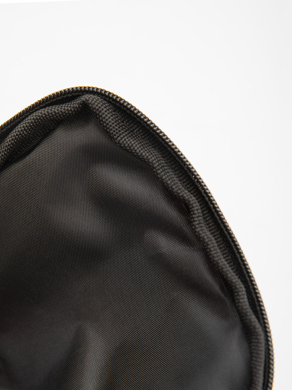 V53 001 10 Сумка мессенджер