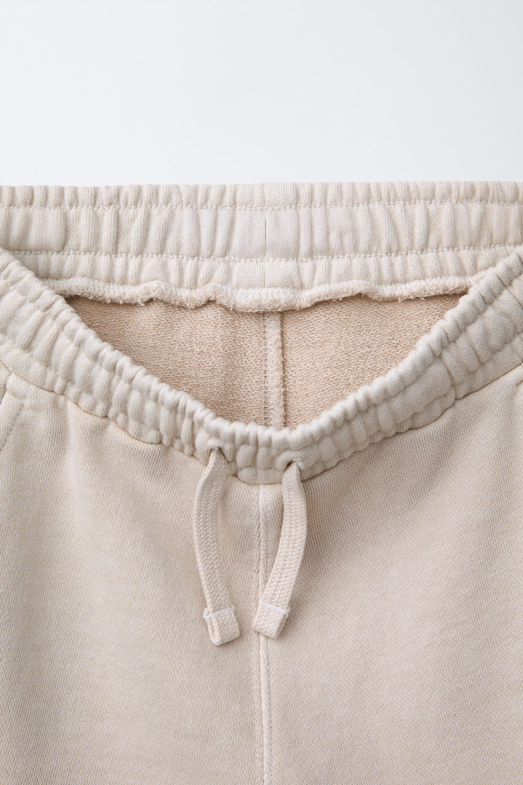 STRAIGHT FIT GRAFFITI CARGO BERMUDA SHORTS - Zara фото 5
