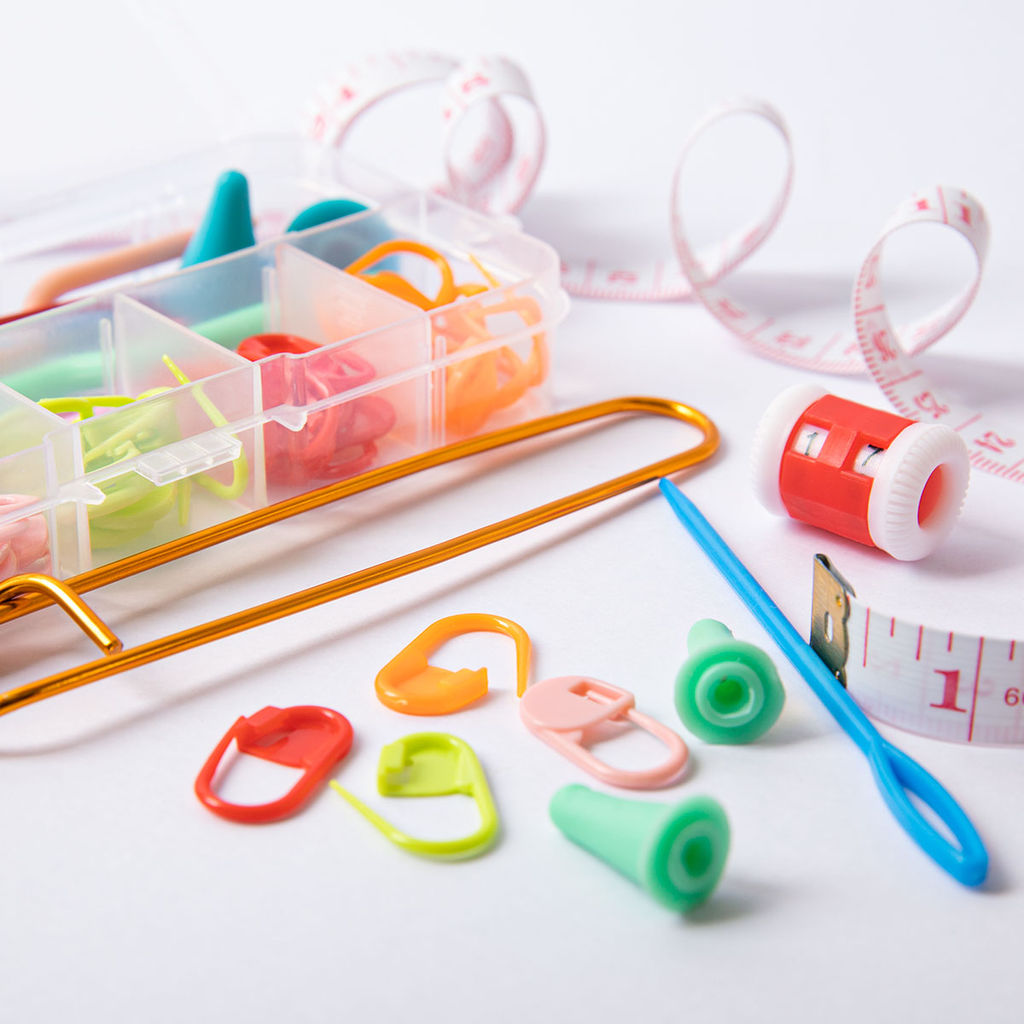 Для вязания Gamma VT-ST01 Набор инструментов для вязания 65 шт в коробочке