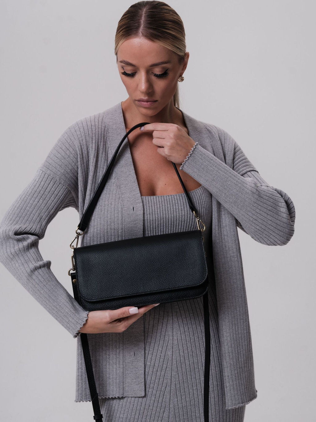 Сумка кожаная багет Deboro 30138 черный