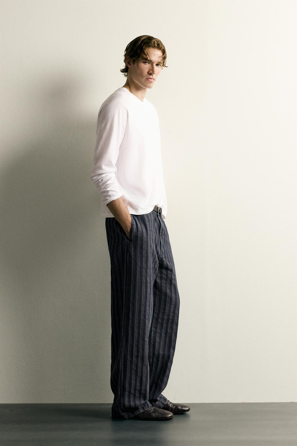 PANTAL?N CHINO RELAXED FIT RAYAS / Azul - Zara фото 4
