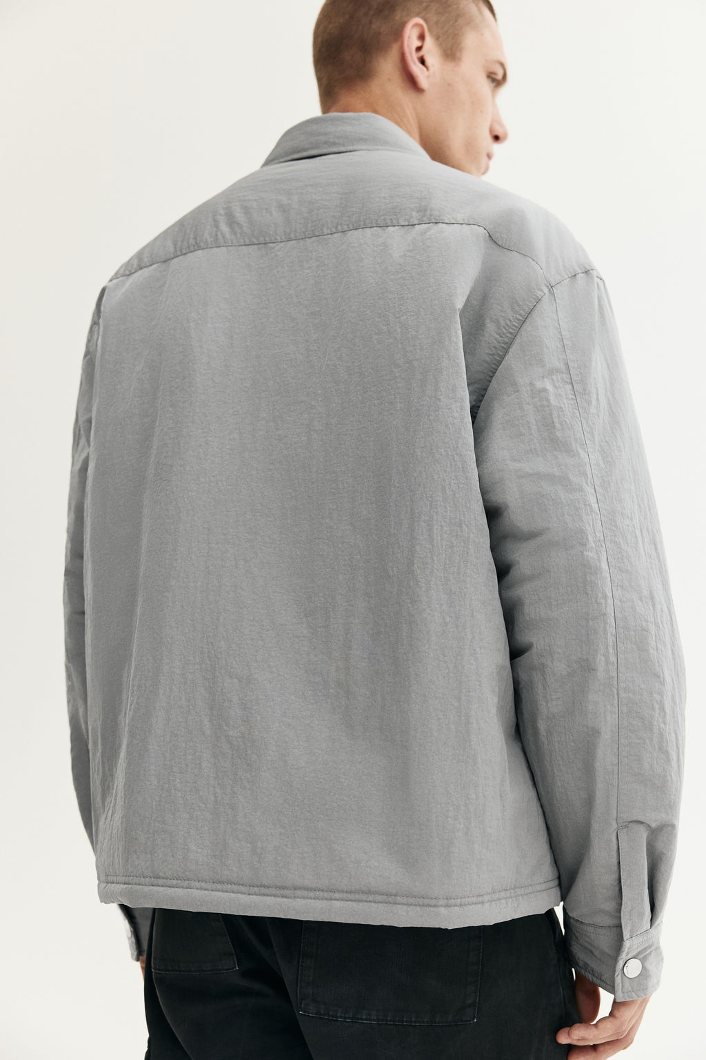Sobrecamisa de nailon acolchada Relaxed Fit - H&m фото 7