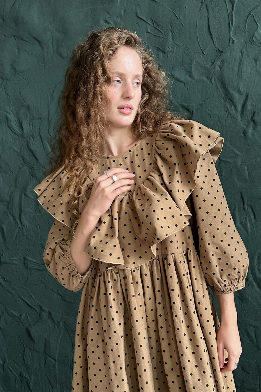 Платье женское STREET074/05/Песочный, черный