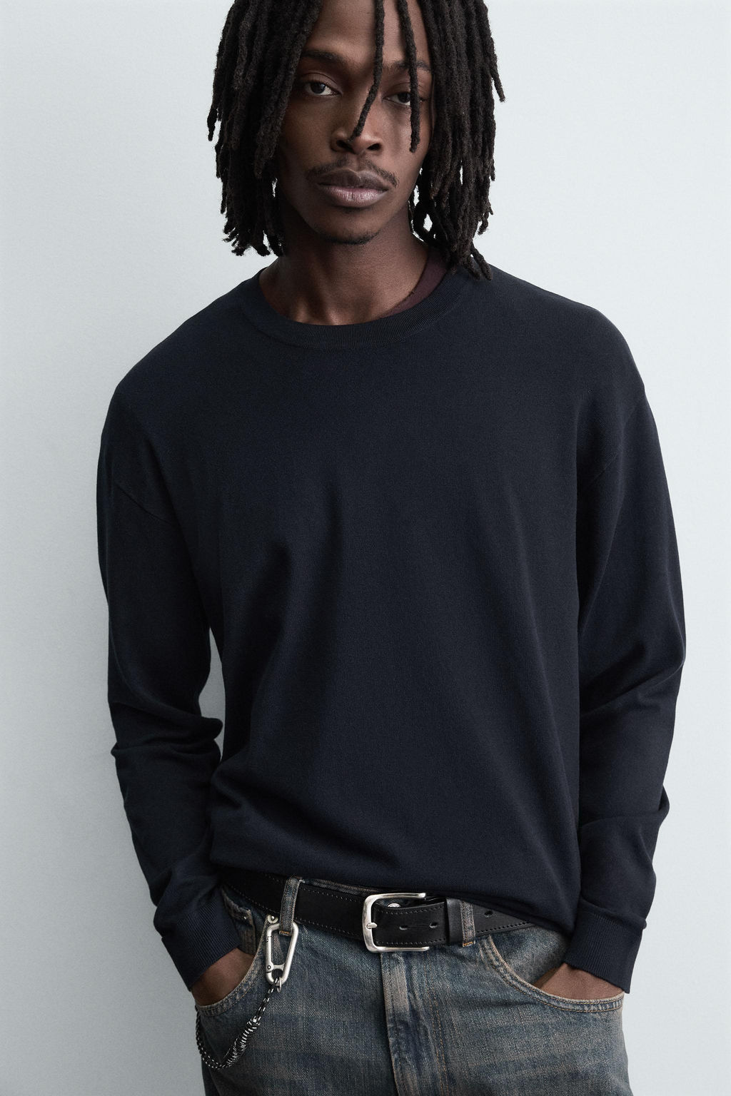 REGULAR FIT TEXTURED SWEATER