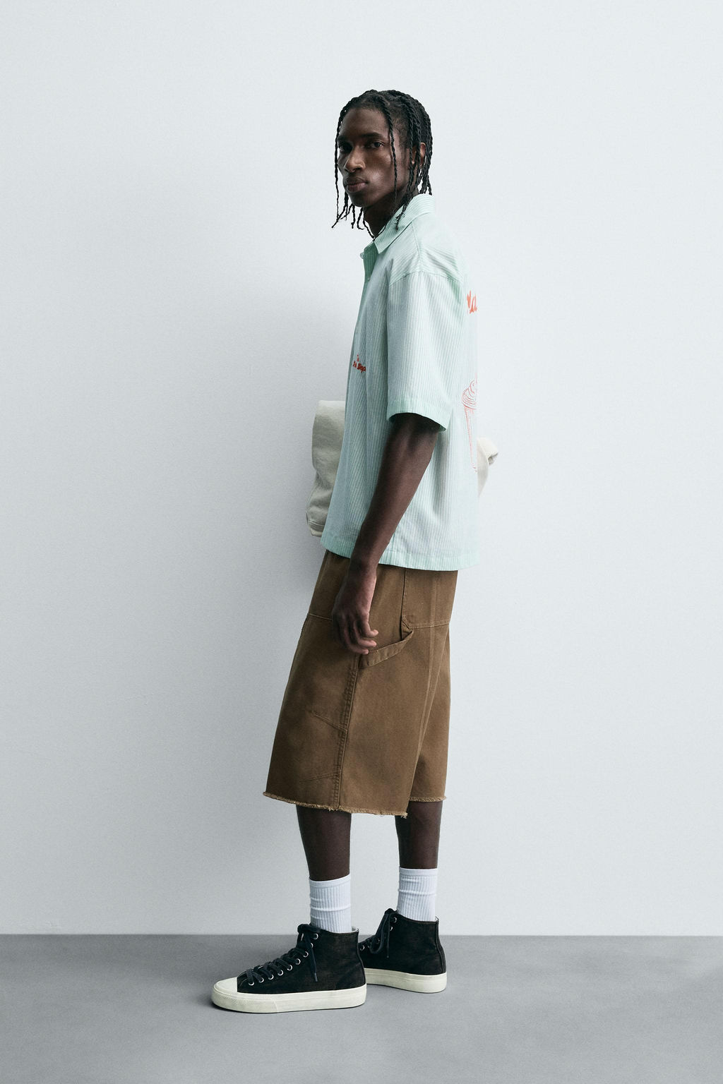 STRIPED SHIRT WITH CONTRAST SLOGAN - Zara фото 4
