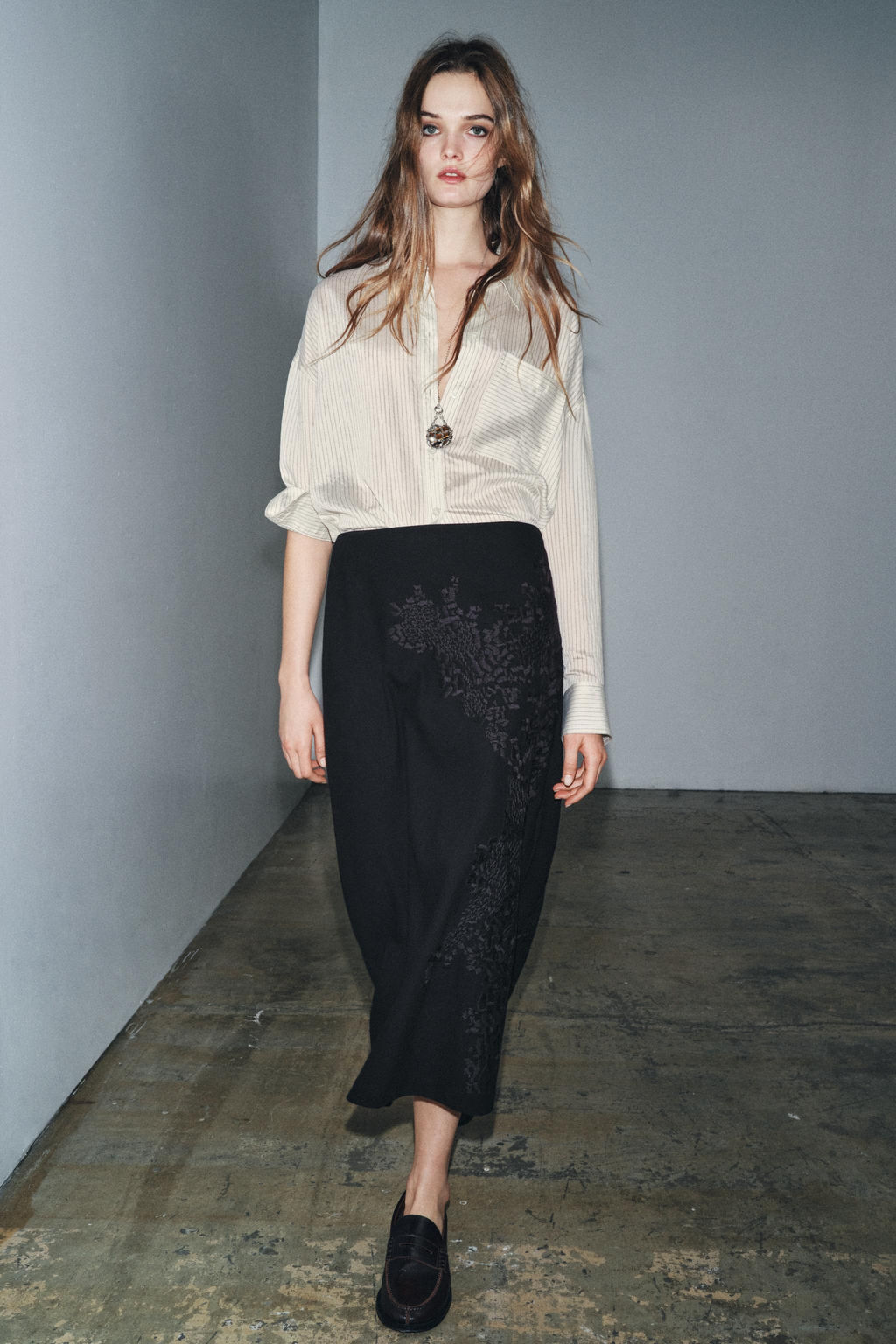 EMBROIDERED LONG SKIRT ZW COLLECTION - Zara фото 4