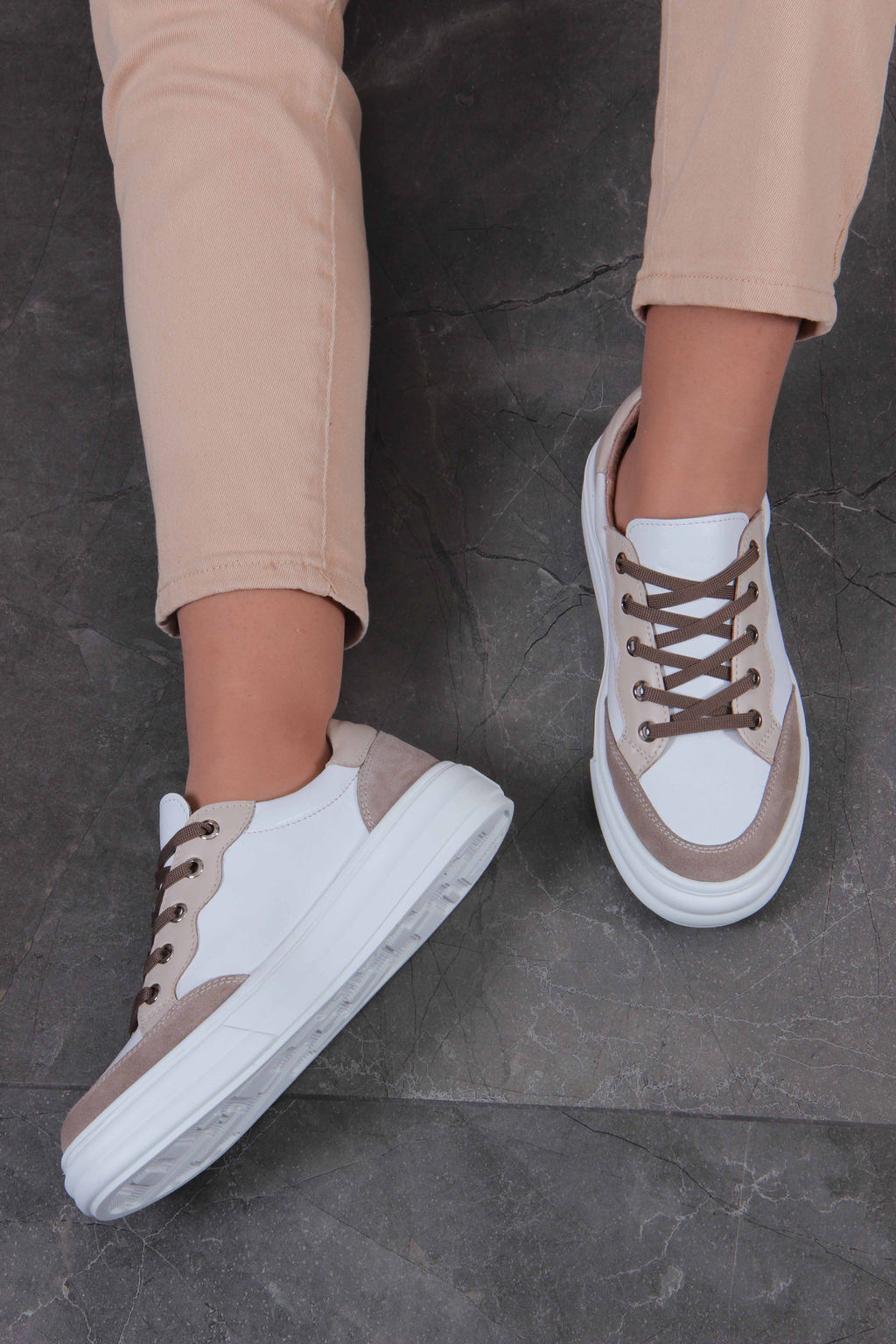 Кеды 148.lusi22w. Белый-бежевый