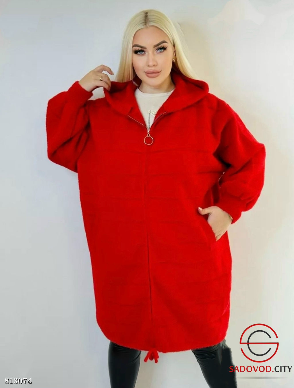 Женский бомбер с капюшоном