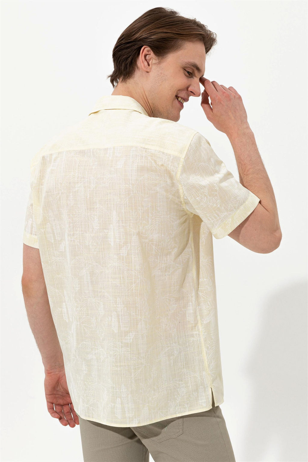 U. S. Polo Assn Мужская светло-желтая рубашка с коротким рукавом - U.s. polo assn фото 11