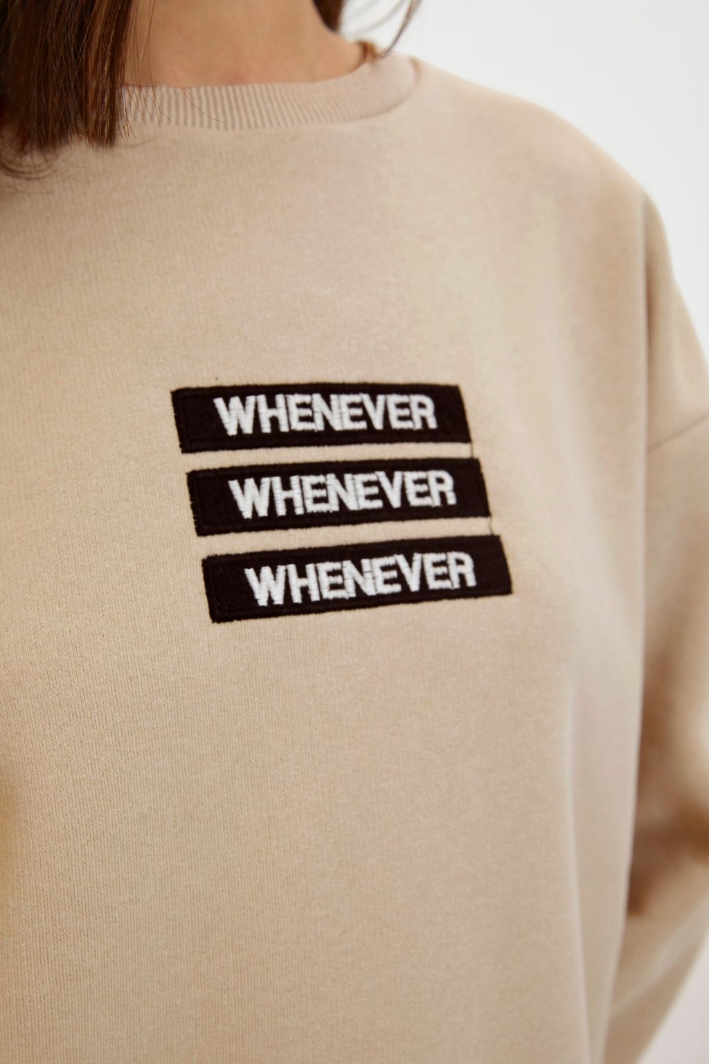 TRENDYOLMILLA Bej Kal?n Ici Polarl? Slogan Nak?sl? Bisiklet Yaka Relaxed/Rahat Kal?p Orme Sweatshirt TWOAW22SW1464 фото 2