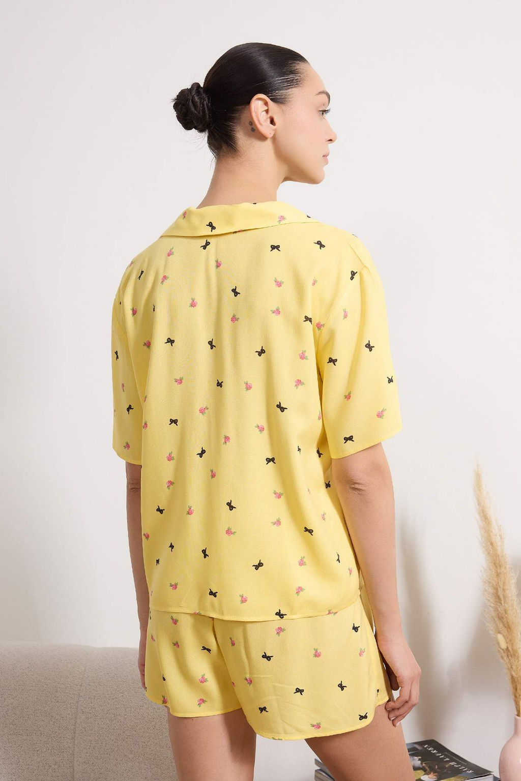 Lacivert Cicek ve Kurdele/Fiyonk Desenli Viskon Dokuma Pijama Tak?m? THMSS26PT00041 - Trendyolmilla фото 4